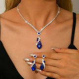 Ladies' fashionable peach heart design necklace earrings jewelry set suitable for daily wear and holiday gifts