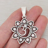 5 x Tibetan Silver OM AUM Crystal Rhinestone Yoga Lotus Flower Charms Pendants for DIY Necklace Jewellery Making Accessories
