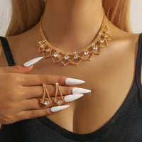 Ladies' temperament, super sparkling geometric hollow design, jewelry set suitable for weddings, gatherings, and holiday gifts