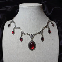 Gothic Victorian Vampire Red Oval Glass Crystal Tassel Pendant Necklace for Women Hallowmas Party Charm Jewelry Accessories Gift