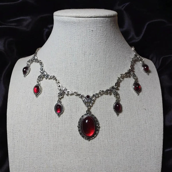 Gothic Victorian Vampire Red Oval Glass Crystal Tassel Pendant Necklace for Women Hallowmas Party Charm Jewelry Accessories Gift