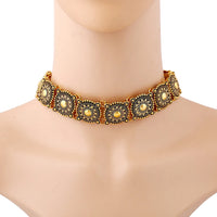 Vintage Alloy Carved Sun Pattern Choker Necklace for Women Traditional Boho Ethnic Round Collar Necklaces Statement Jewelry Gift