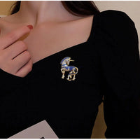 SUYU Court Style Horse Brooch Elegant Fashion Versatile Clothing Pins