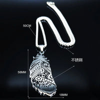 New fashionable feather necklace, versatile in style, stainless steel corroded and blackened pendant, collarbone chain accessory
