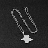 Stainless steel French filigree smooth pendant necklace, suitable for both men and women, versatile ethnic style collar chain