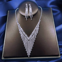 Luxury Crystal Tassel Bride Jewelry Set Rhinestone V Shape Silver-plated Wedding Dress Banquet Necklace Earring Set Ladies Gift