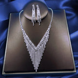 Luxury Crystal Tassel Bride Jewelry Set Rhinestone V Shape Silver-plated Wedding Dress Banquet Necklace Earring Set Ladies Gift