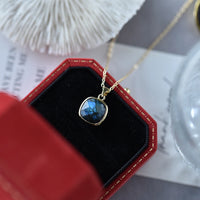 ITSMOS Labradorite Flash Pendant Necklace 14k Gold Plated Teardrop Pendant Choker Natural Healing Stone Jewelry for Women Gift