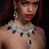 Hot selling multi-color large crystal pendant necklace, European and American fashion super sparkling rhinestone necklace