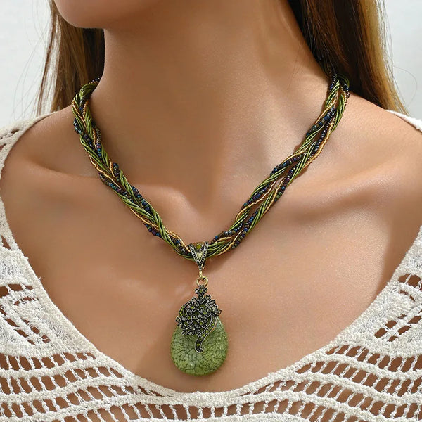 Bohemia Ethnic Resin Stone Pendant Necklace Women Crystal Flower Decoration Multilayer Beads Chain Choker Necklace Collar