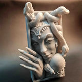 Medusa Figurine Bookends, Decorative Plastic Statue for Shelf, Desk, and Room Ambiance, Versatile Indoor Decor