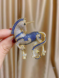 SUYU Court Style Horse Brooch Elegant Fashion Versatile Clothing Pins