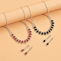 Ladies' fashionable design necklace earrings jewelry set suitable for weddings, gatherings, holidays, gifts