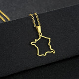 Stainless steel French filigree smooth pendant necklace, suitable for both men and women, versatile ethnic style collar chain
