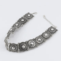 Vintage Alloy Carved Sun Pattern Choker Necklace for Women Traditional Boho Ethnic Round Collar Necklaces Statement Jewelry Gift