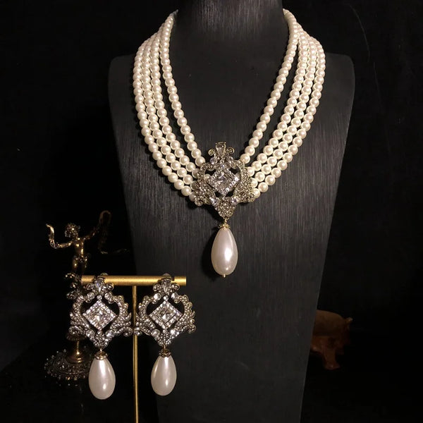 Vintage palace style multi-layer pearl necklace set with gems and diamonds to do old gold choker earrings stud earrings sweater
