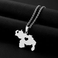 New stainless steel smooth heart-shaped Venezuela map necklace fashion men and women couples titanium steel pendant accessories