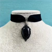 Gothic Vampire Cameo Pendant Choker Velvet Necklace for Women Fashion Pagan Witchcraft Jewelry Girls Gifts Creative Punk Choker