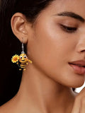 1 pair of original design little bee acrylic earrings holding sunflowers, a pair of beautiful and interesting ladies earrings g