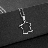 Stainless steel French filigree smooth pendant necklace, suitable for both men and women, versatile ethnic style collar chain