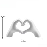 Creative Heart Hand Statue Abstract Hand Love Figurines Living Room Bedroom Modern Home Desktop Wedding Decoration
