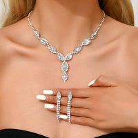 3 Pieces of Wedding Season Women's Claw Chain Series Crystal Earrings Necklace Jewelry Set Banquet Party Holiday Gift-8177