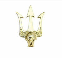 Stunning Vintage Look Gold Plated High End British Trident Design Lapel Pin B48O