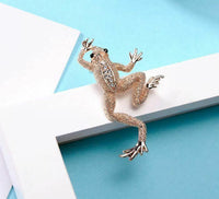 Vintage Look Gold Plated LUCKY Frog Brooch Suit Coat Broach Collar Pin B26
