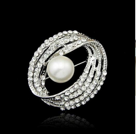 Vintage Look Silver Plated LUCKY Unusual Brooch Suit Coat Broach Collar Pin HA4