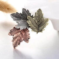 Lovely Vintage Look Maple Leaf Brooch Broach Suit Coat Pin Exquisite Collar S1