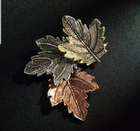 Lovely Vintage Look Maple Leaf Brooch Broach Suit Coat Pin Exquisite Collar S1