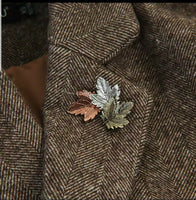 Lovely Vintage Look Maple Leaf Brooch Broach Suit Coat Pin Exquisite Collar S1