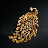 Peacock brooch lucky vintage look gold plated celebrity broach queen pin i7 new