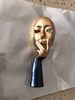 Personality face mask brooch retro vintage look gold plated royal design pin g21