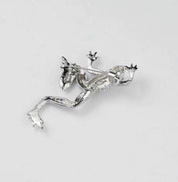 Vintage look silver plated lucky frog brooch suit coat broach collar pin b25