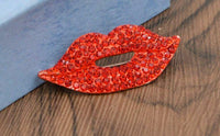 Vintage look gold plated celebrity lips kiss brooch suit coat broach cake pin z5