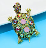 Turtle brooch celebrity good luck pin vintage look gold plated queen broach i40