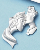 Love couple brooch vintage look celebrity kiss broach gold silver plated pin g97