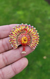 Peacock brooch gold plated broach colourful stones celebrity design queen pin s3