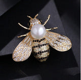 Stunning vintage look gold plated gold honey bee brooch suit coat broach pin g99