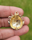 Ladybird beetle brooch vintage look queen broach gold plated bug pin k21 bird