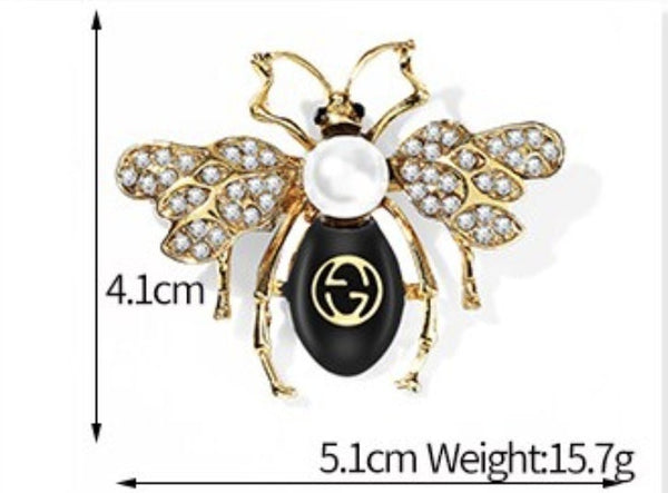 Honey Bee brooch Vintage Look Gold plated Retro Queen Celebrity Princess Pin New